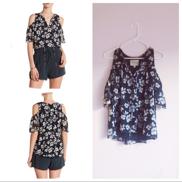 Anthro Moon River cold shoulder top size medium - Picture 12 of 12